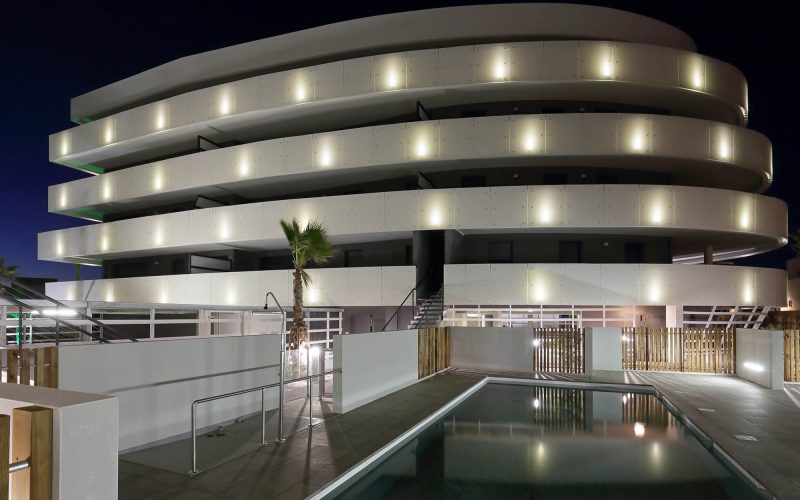 Piscine nuit Résidence